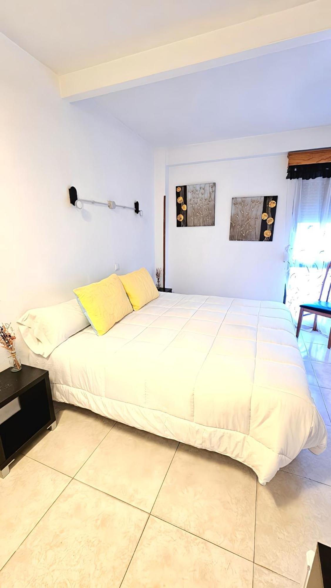 Hostal La Rosa Caceres Exterior photo
