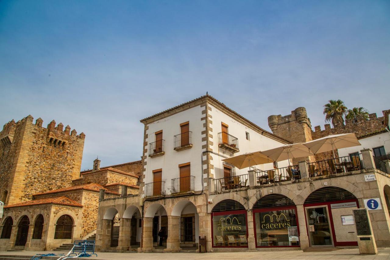 Hostal La Rosa Caceres Exterior photo